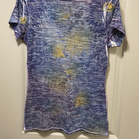 Daytrip Buckle Angel Wing Juniors T-Shirt - Picture 10 of 11